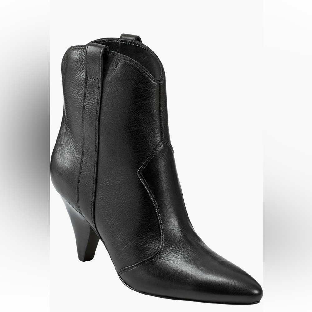 Marc Fisher Carissa Western Bootie Black Leather EUC